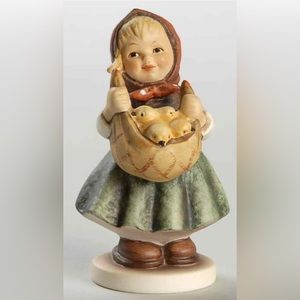 Hummel Chicken Licken figurine, perfect condition.